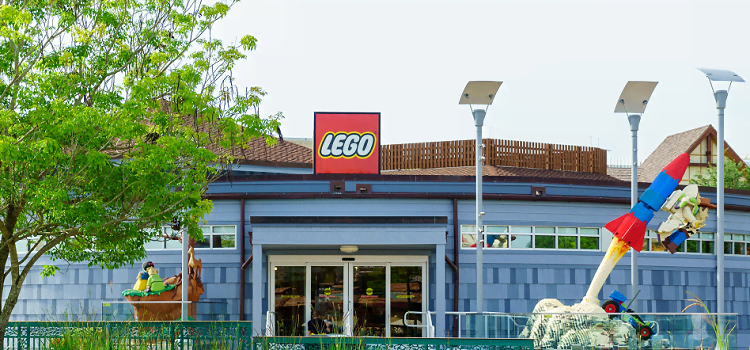 Lego ‘construye’ su negocio de moda en España: abre en Madrid su primera tienda en el país